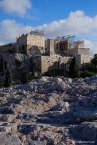 L'Acropole vue depuis le rocher sacré