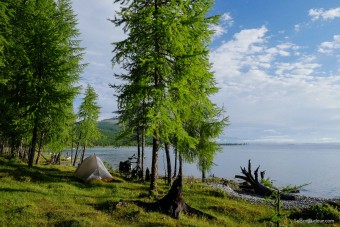 Bivouac sur le lac Khovsgol