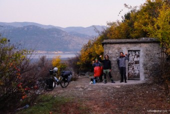 Premier bivouac albanais dans cette cabane de pêcheurs